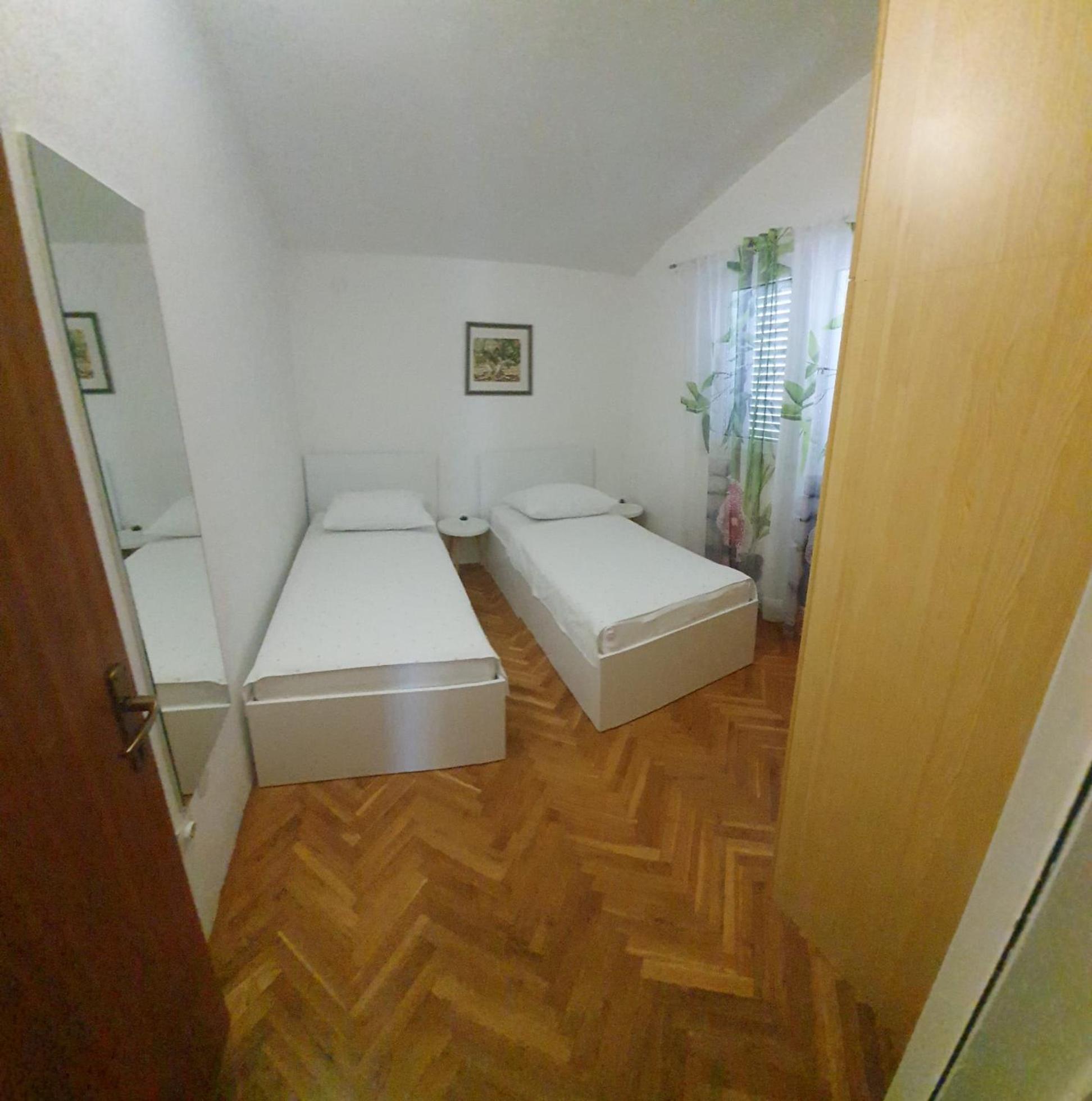 Apartments Garac Дугі-Рат Екстер'єр фото